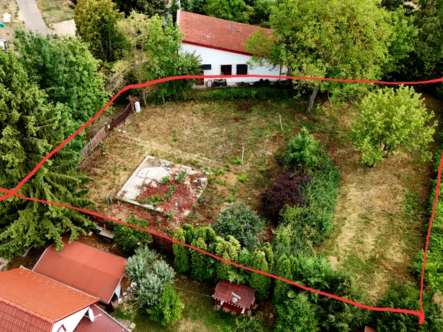 Eladó telek Bánk, Rózsafa utca 87. 669 nm