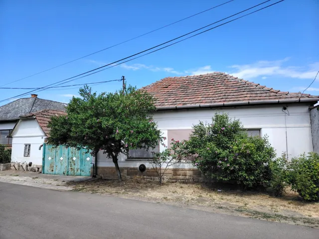 Eladó ház Feldebrő 89 nm