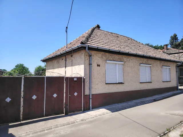 Eladó ház Aldebrő 72 nm