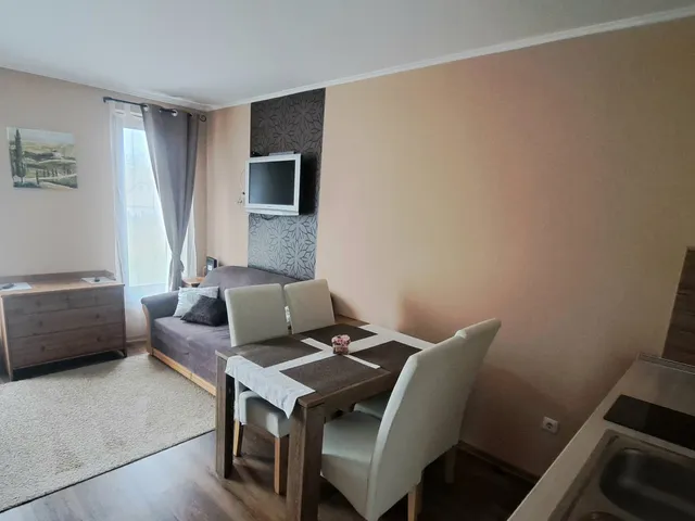 Eladó lakás Gyula, Nagyrománváros 23 nm