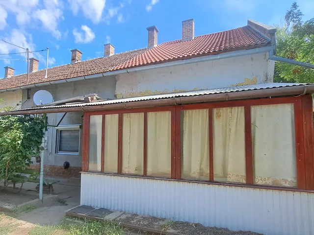 Eladó lakás Sarkad 40 nm