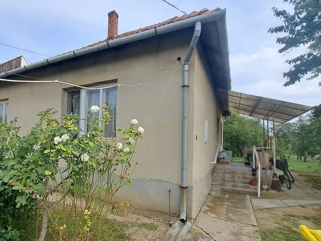 Eladó ház Gyula, Nagyrománváros, Görbe utca 85 nm