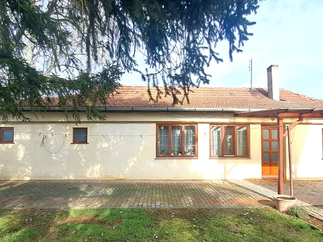 Eladó mezőgazdasági ingatlan Gyula, Újgyula 100 nm