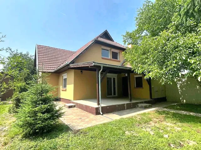 Eladó ház Gyula, Ajtósfalva 169 nm