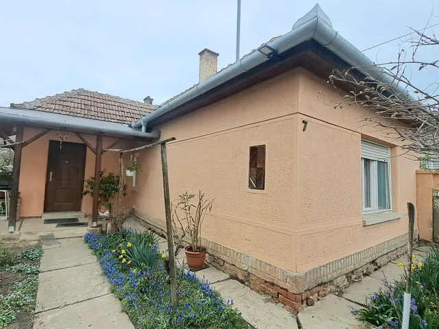 Eladó ház Gyula, Gyulavári 70 nm