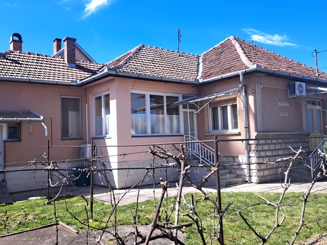 Eladó ház Gyula, Gyulavári 123 nm