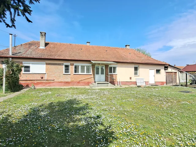 Eladó ház Gyula, Magyarváros 130 nm