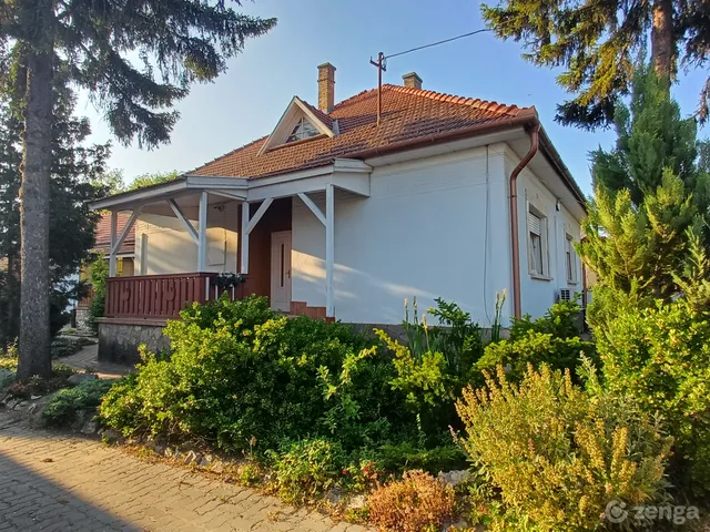 Eladó ház Tápiószecső 150 nm