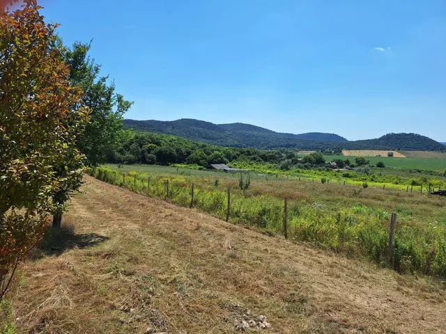 Eladó telek Budakeszi, Nagyszénászug 8452 nm