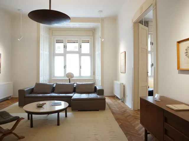 Kiadó lakás Budapest VII. kerület, Kertész utca 165 nm