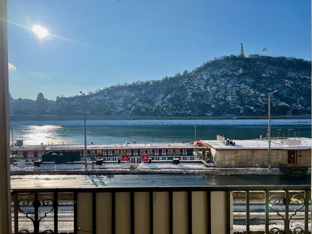 Eladó lakás Budapest V. kerület 55 nm