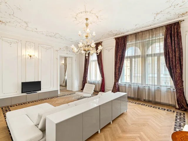 Eladó lakás Budapest VI. kerület, Podmaniczky utca 170 nm