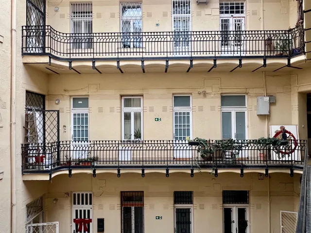 Eladó lakás Budapest VIII. kerület, Népszínháznegyed, Népszínház u. 42 nm