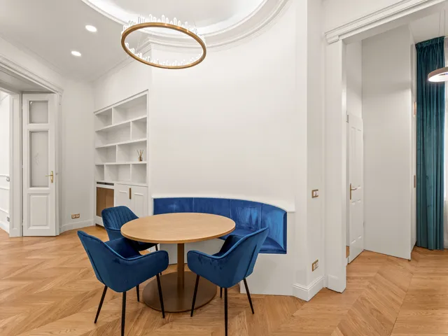 Eladó lakás Budapest V. kerület, Régi posta u. 105 nm