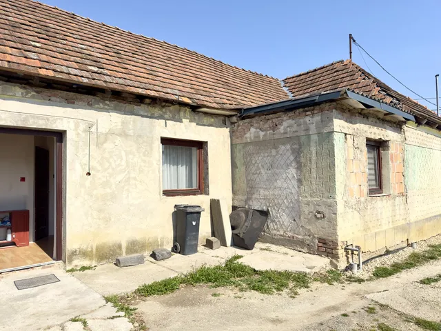 Eladó ház Halastó 81 nm