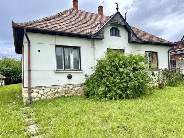 Eladó ház Bak 93 nm