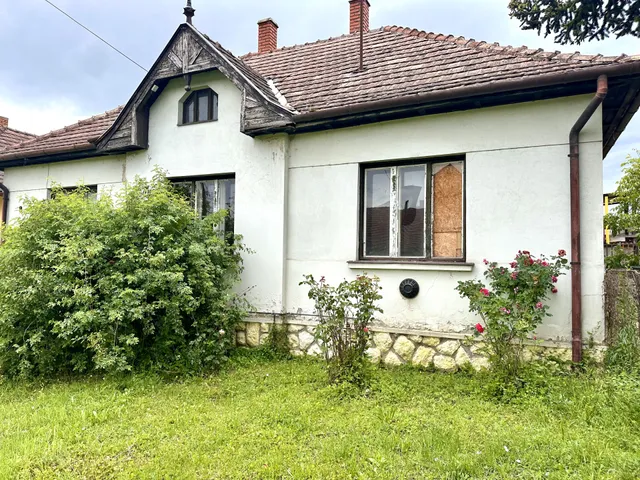 Eladó ház Bak 93 nm