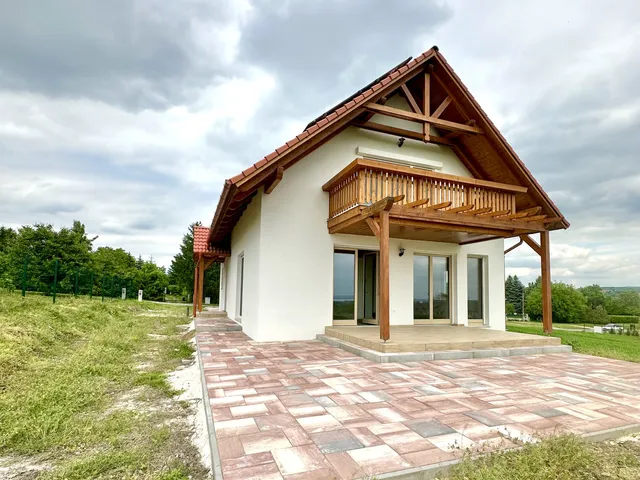 Eladó ház Cserszegtomaj 191 nm