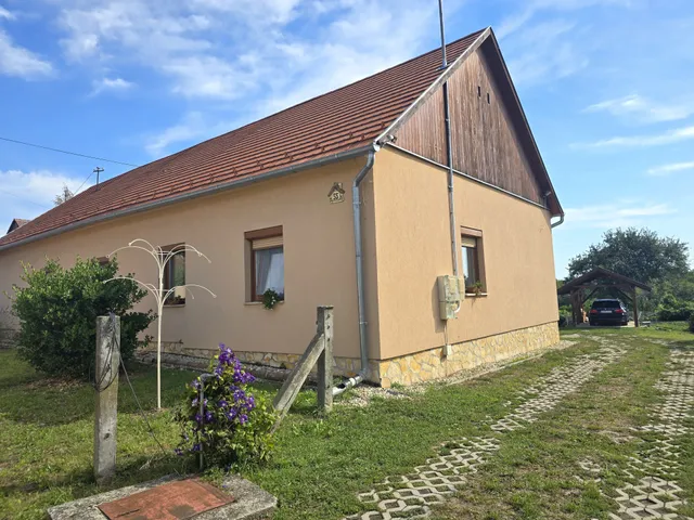 Eladó ház Hagyárosbörönd 161 nm