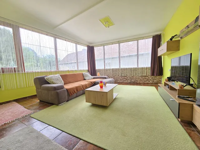 Eladó ház Pusztaszentlászló 140 nm