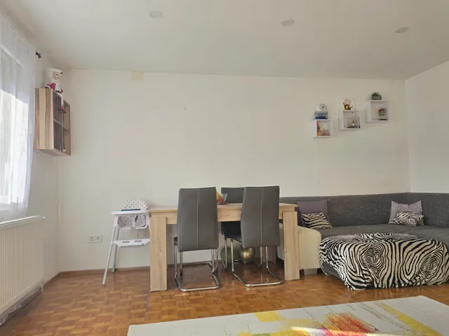 Eladó lakás Teskánd 62 nm