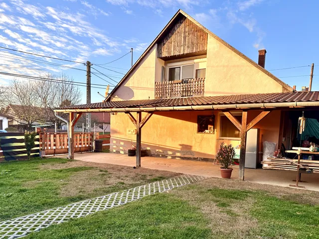 Eladó ház Nemesapáti 156 nm