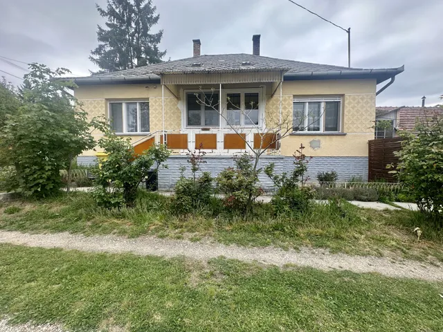 Eladó ház Karád 91 nm
