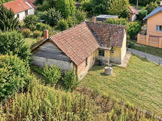 Eladó ház Gyűrűs 98 nm