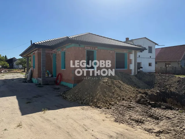 Eladó ház Cegléd 86 nm