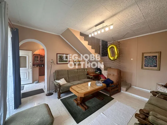 Eladó ház Cegléd 192 nm