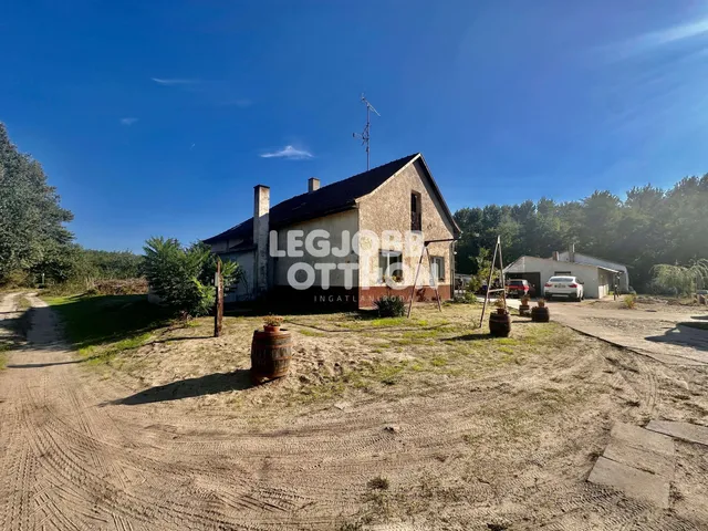 Eladó ház Nagykőrös 230 nm