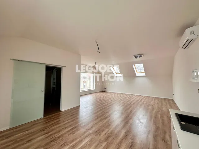 Eladó lakás Cegléd 51 nm