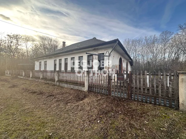 Eladó ház Újszilvás 156 nm
