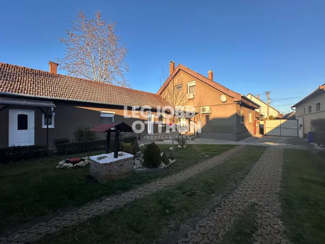 Eladó ház Cegléd 249 nm