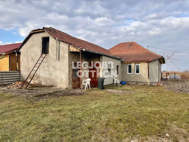Eladó ház Cegléd 90 nm