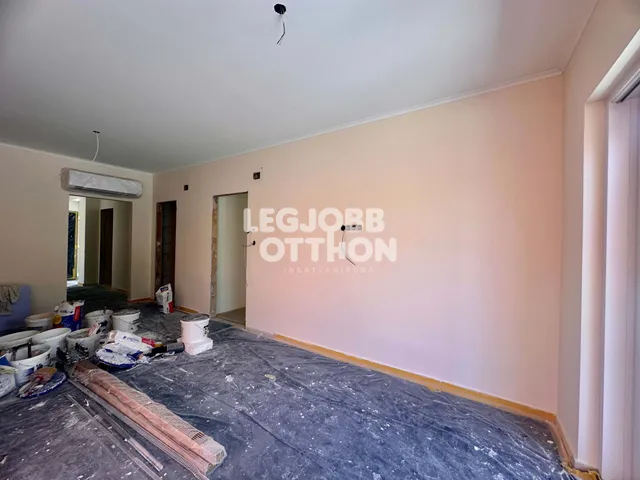 Eladó lakás Cegléd 64 nm