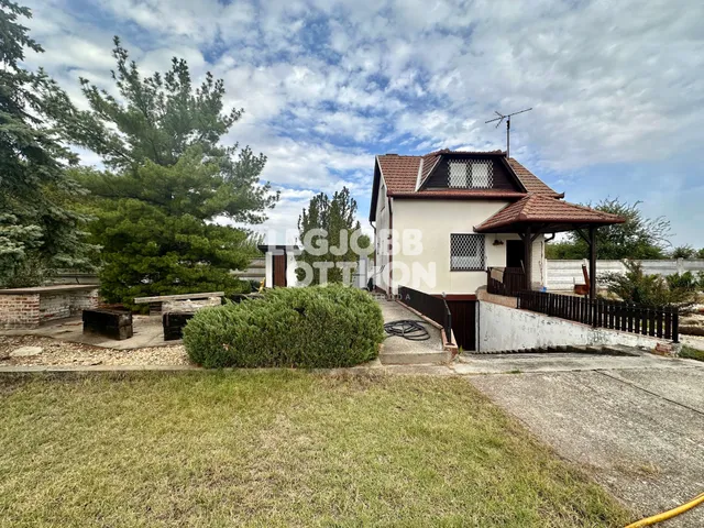 Eladó ház Csemő 48 nm