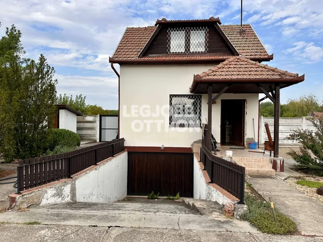 Eladó ház Csemő 48 nm