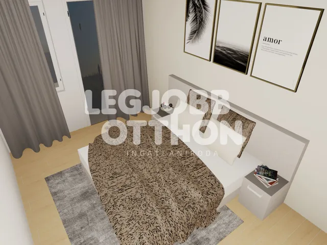 Eladó lakás Cegléd 128 nm