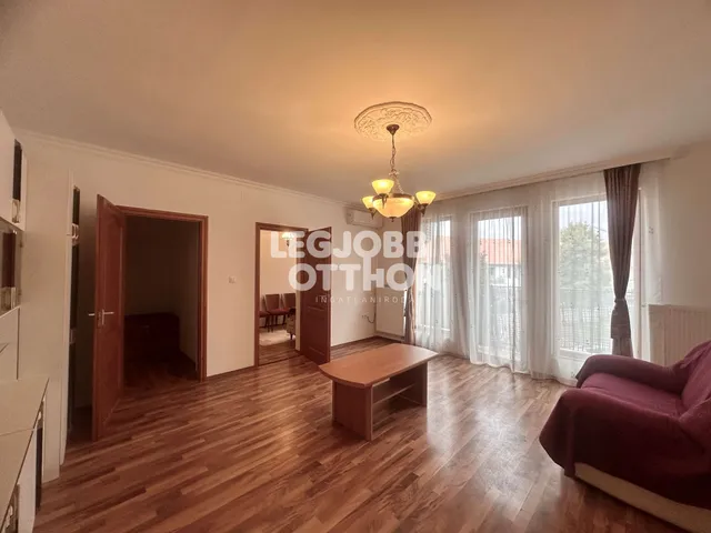 Kiadó lakás Cegléd 69 nm