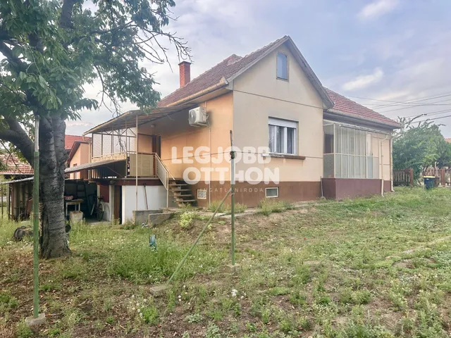 Eladó ház Ceglédbercel 75 nm