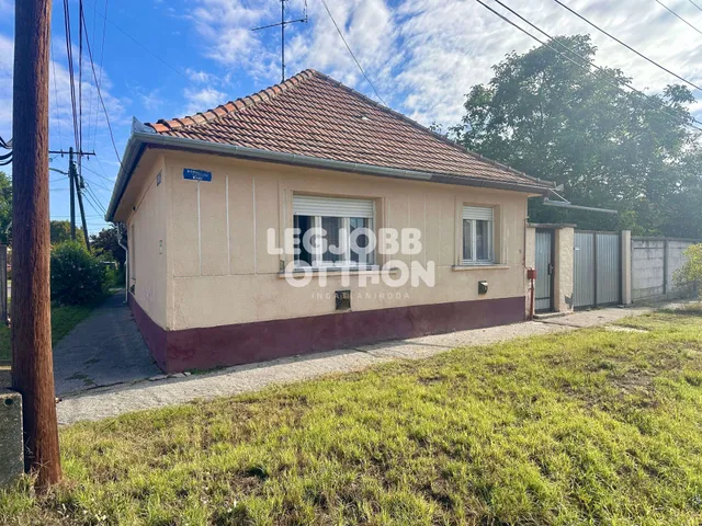 Eladó ház Cegléd 61 nm