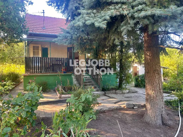Eladó ház Cegléd 23 nm
