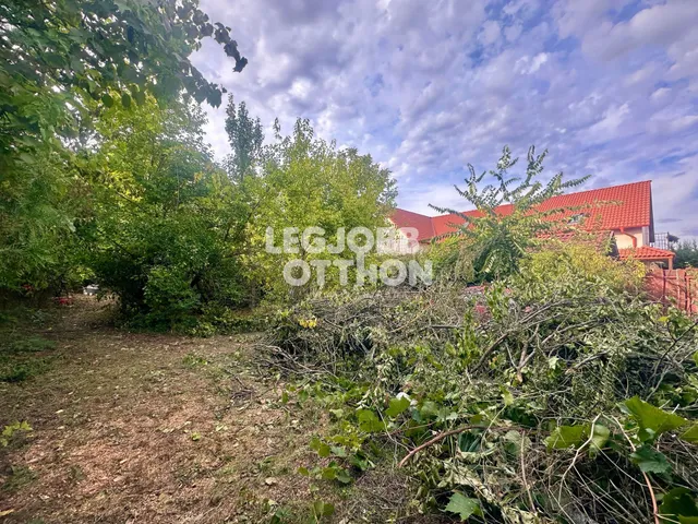 Eladó telek Cegléd 723 nm
