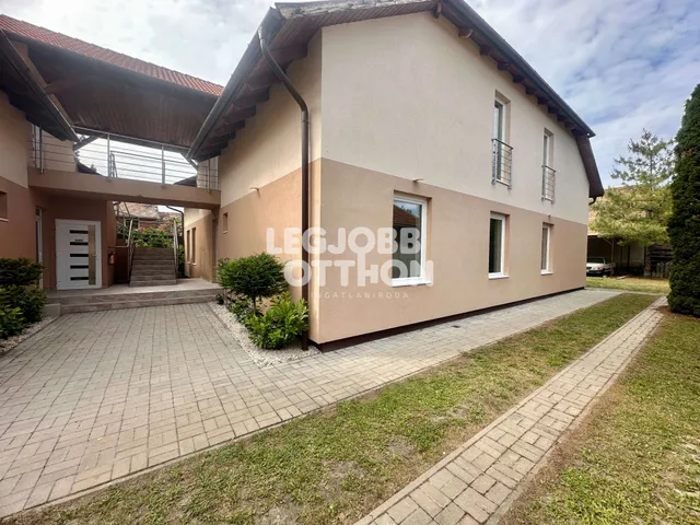 Kiadó lakás Cegléd 85 nm