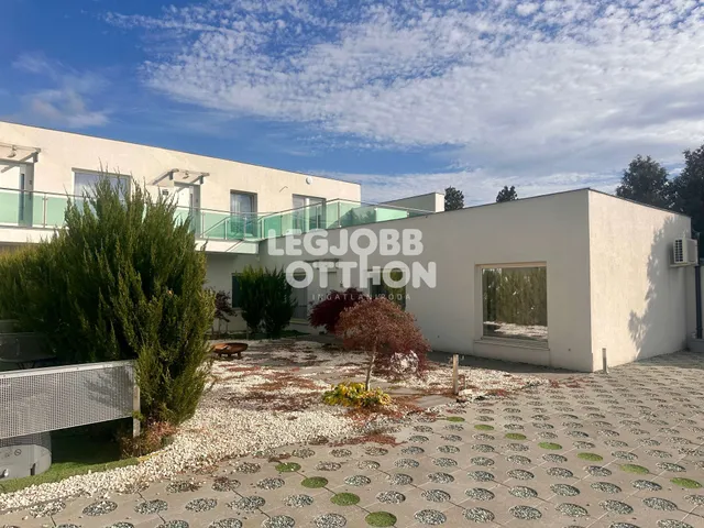 Eladó lakás Cegléd 36 nm