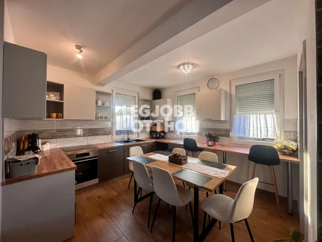 Eladó ház Cegléd 91 nm