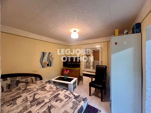 Eladó ház Cegléd 30 nm