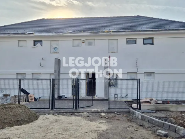 Eladó lakás Cegléd 70 nm