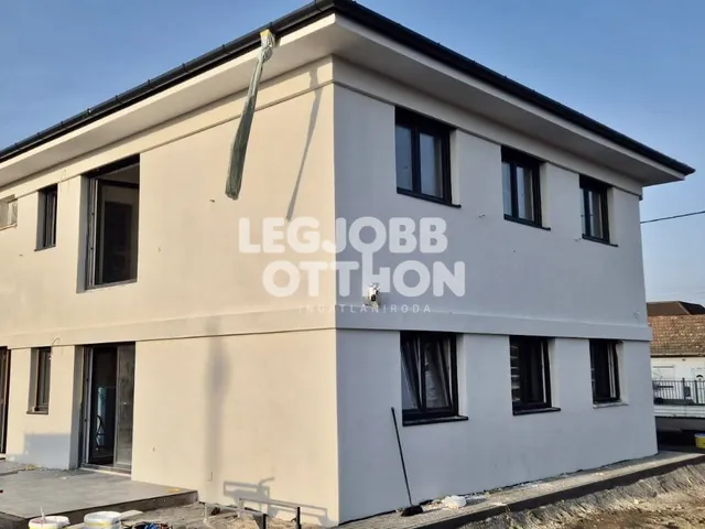 Eladó lakás Cegléd 70 nm